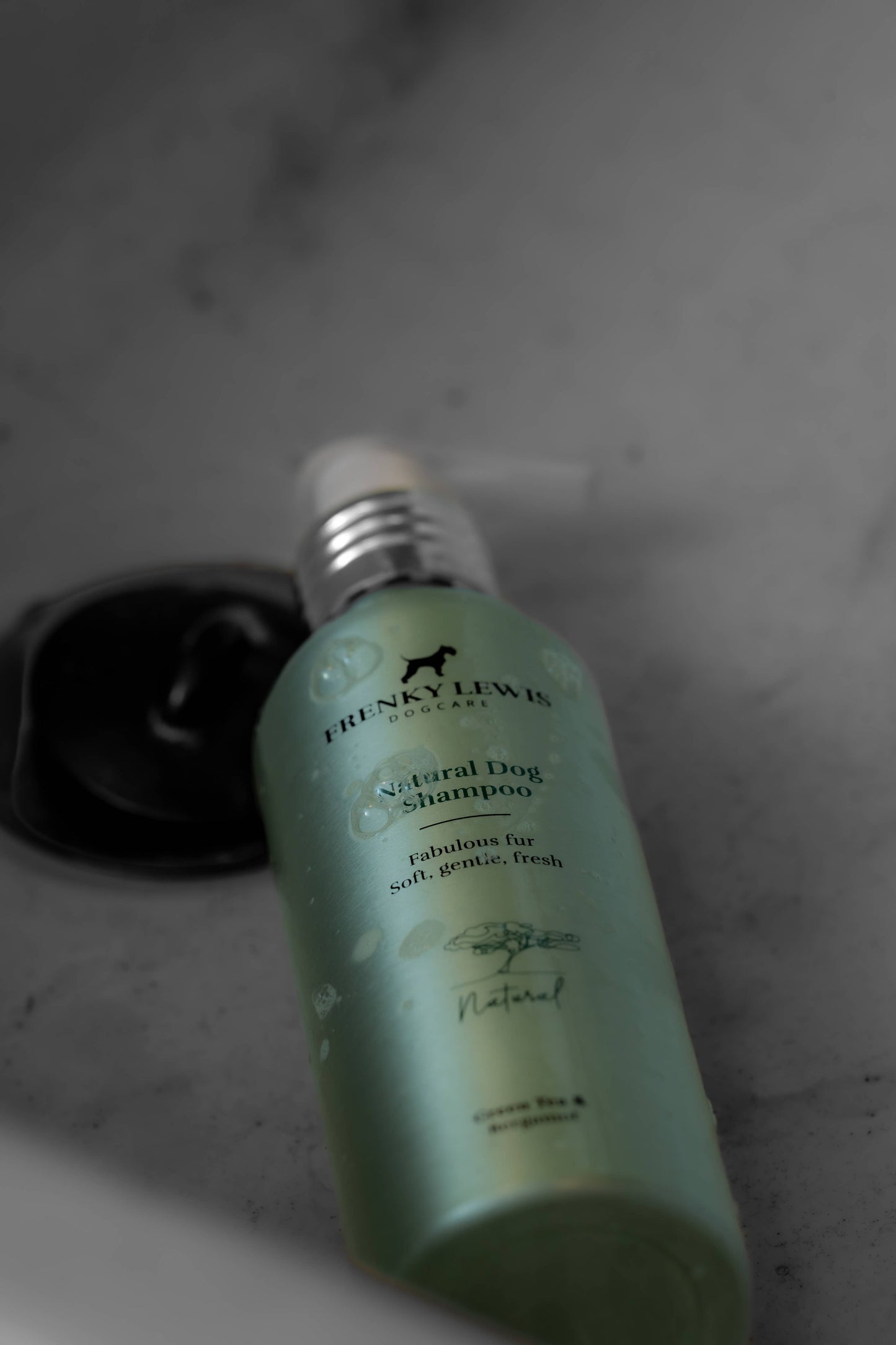 Șampon natural pentru câini Ceai verde si Bergamot – 200 ml