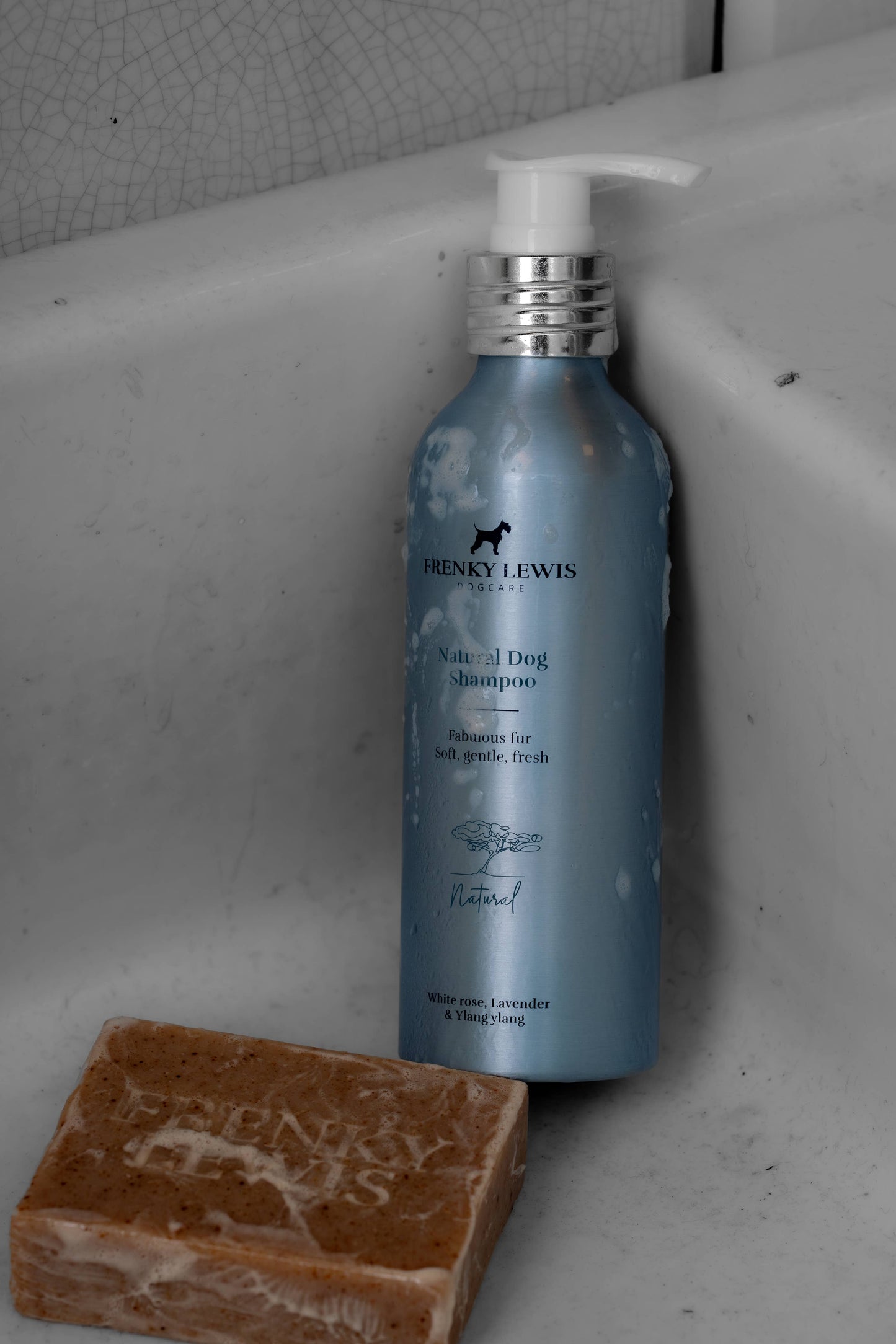 Șampon natural pentru câini 200ml - Trandafir alb, Lavanda & Ylang Ylang